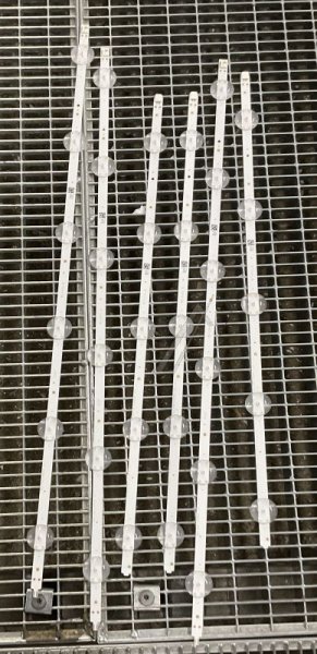 Grundig Led backlight bar - Zdd606-set C00928502 Led Bar Service Set (wcf606-wcl606)